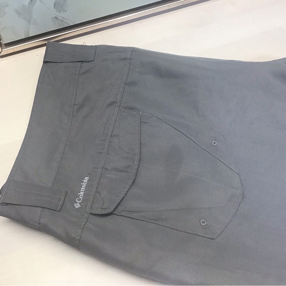 Columbia Bermuda Shorts Womens 12 Grey Hiking Camping Outdoor